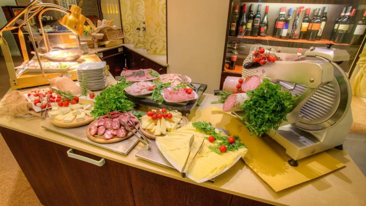Hotel Dory Riccione 4*,  Italy