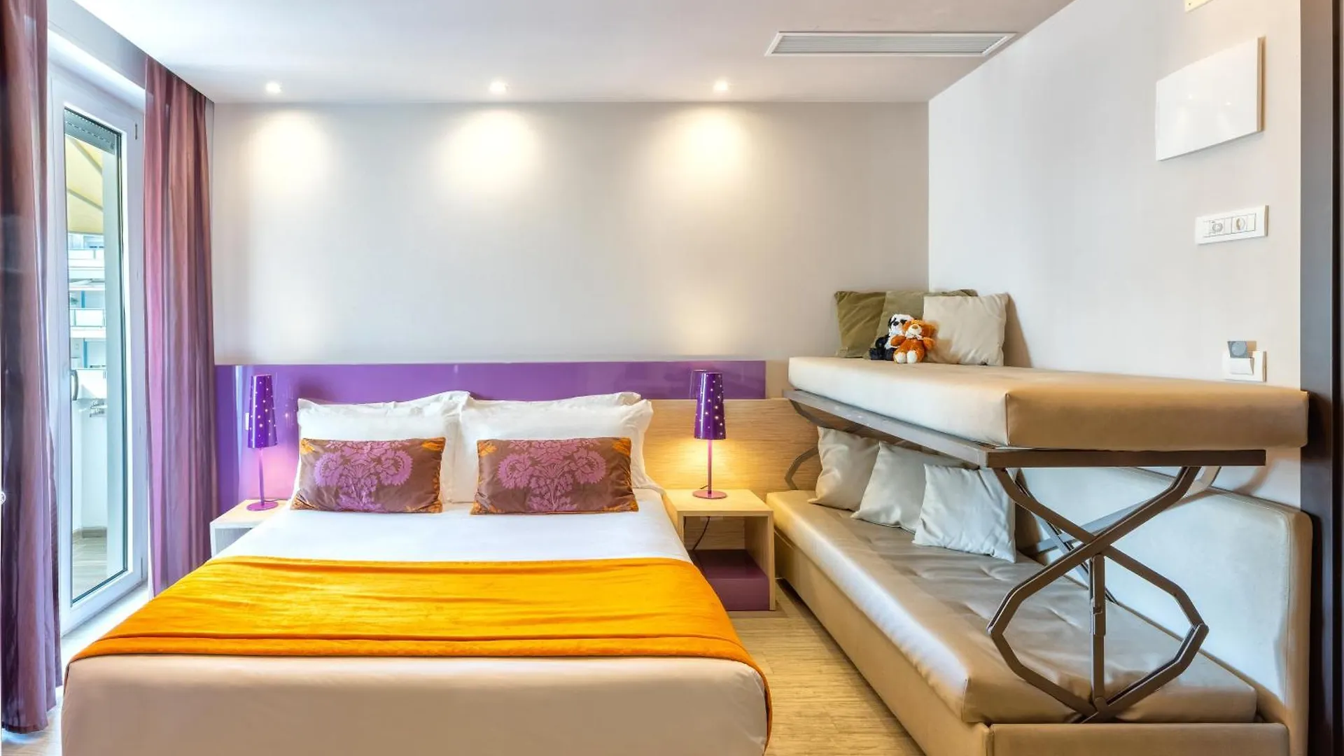 ריצ'יונה Hotel Dory 4*,  איטליה