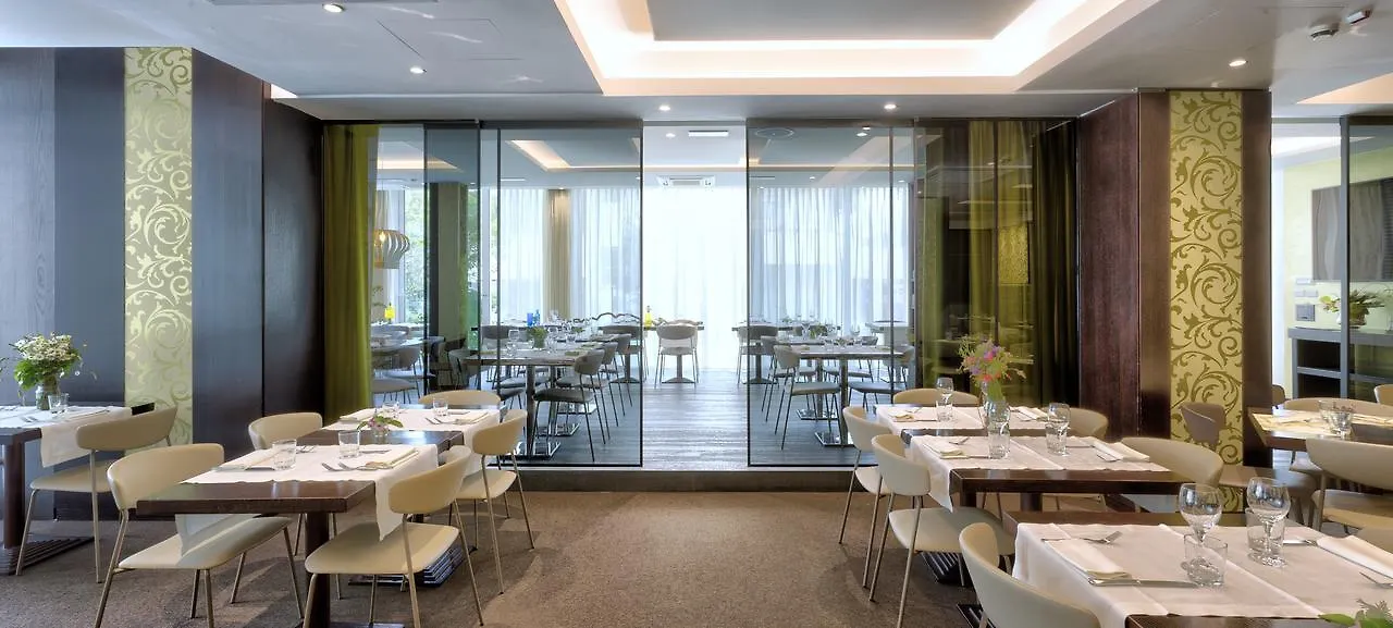 ריצ'יונה Hotel Dory